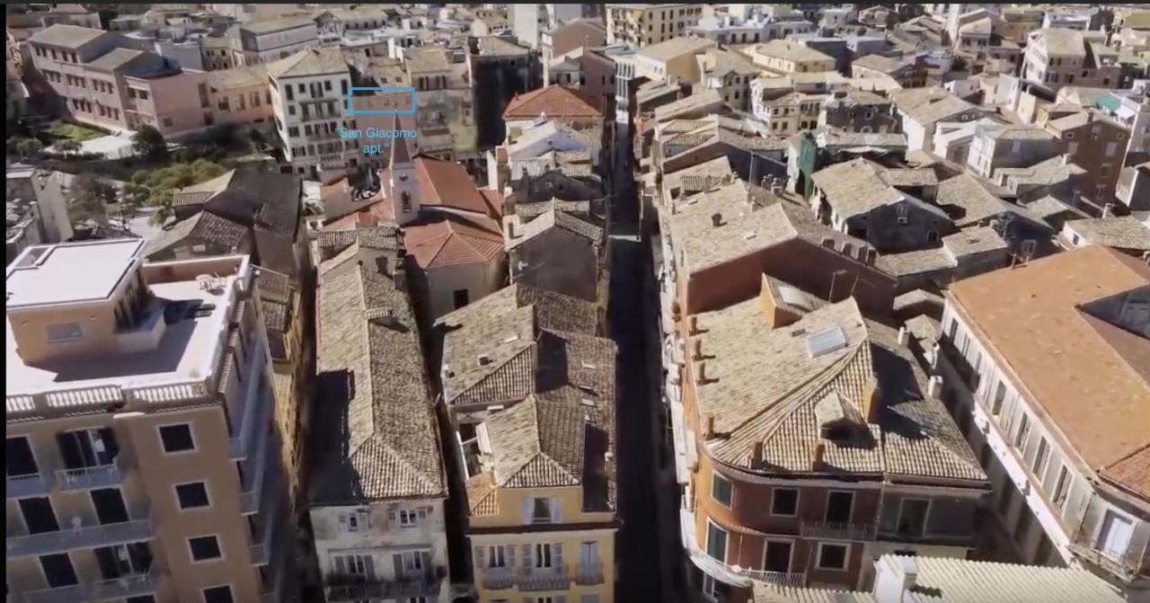 "San Giacomo Square Apt." In The Heart Of Old Town Corfu  Экстерьер фото