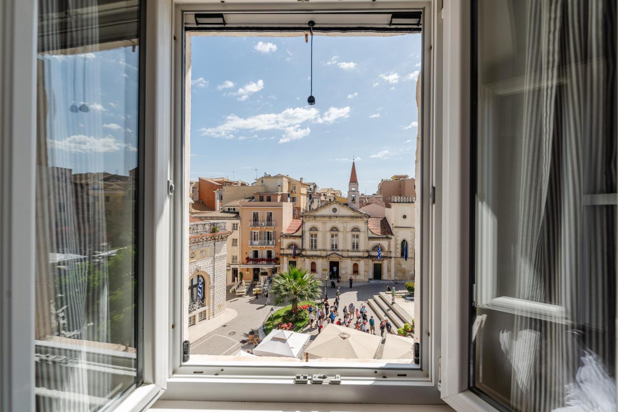 "San Giacomo Square Apt." In The Heart Of Old Town Corfu  Экстерьер фото