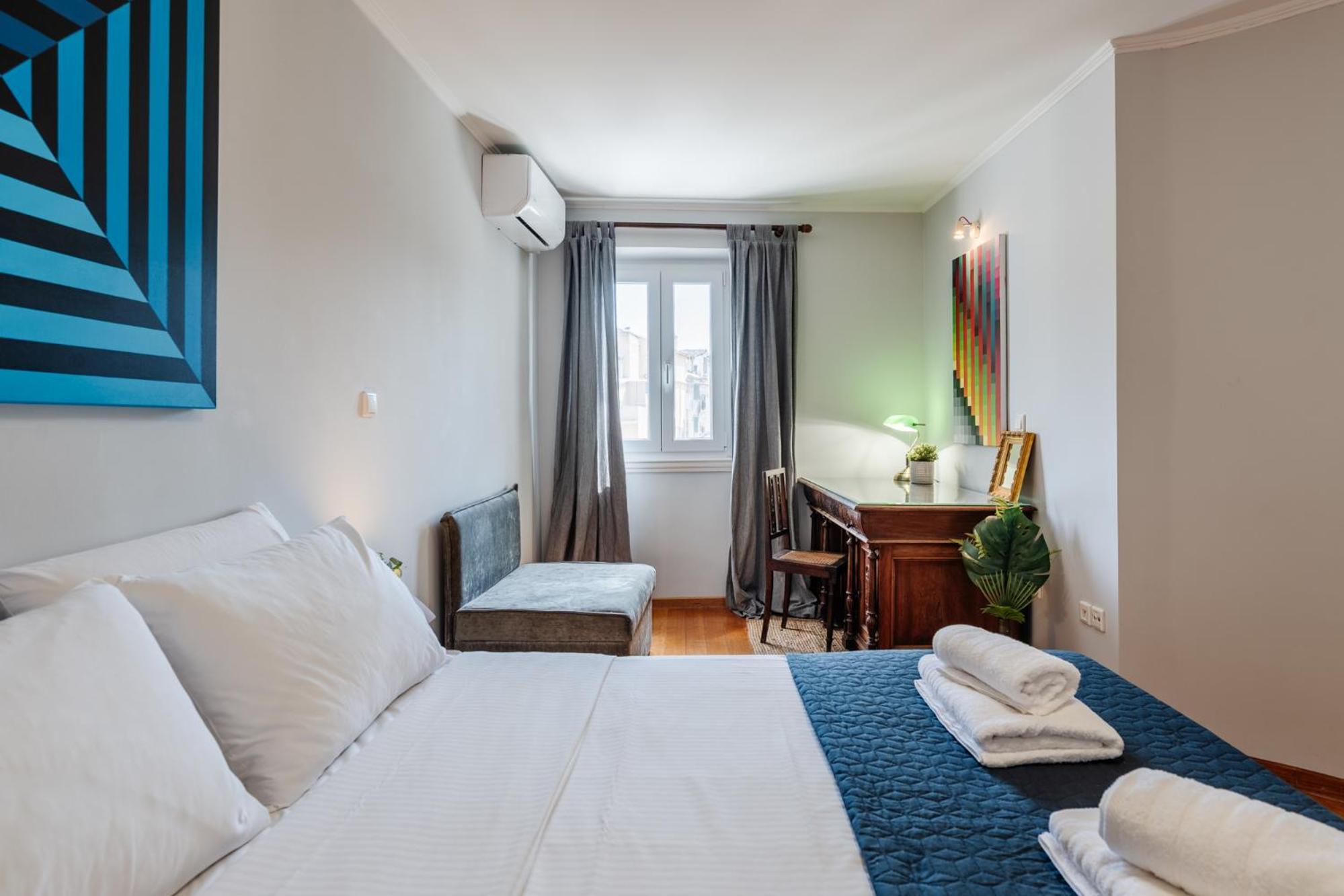 "San Giacomo Square Apt." In The Heart Of Old Town Corfu  Экстерьер фото