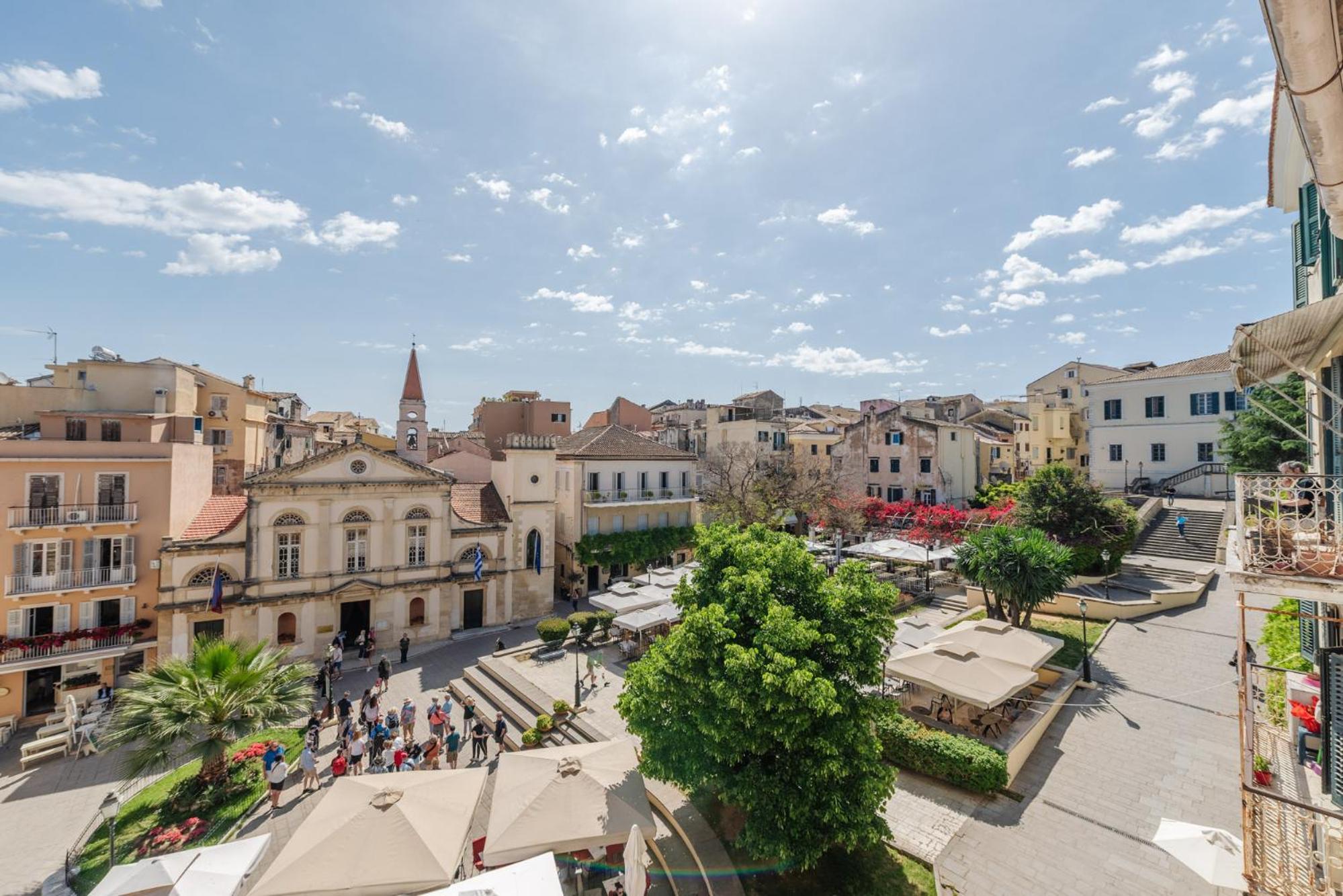 "San Giacomo Square Apt." In The Heart Of Old Town Corfu  Экстерьер фото